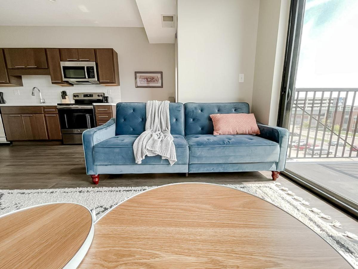 Sleepover Premier Downtown Des Moines Apartments Exteriör bild